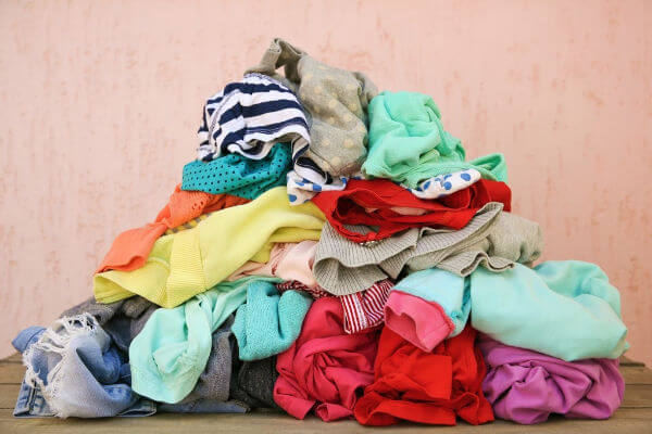 decluttering kids clothes